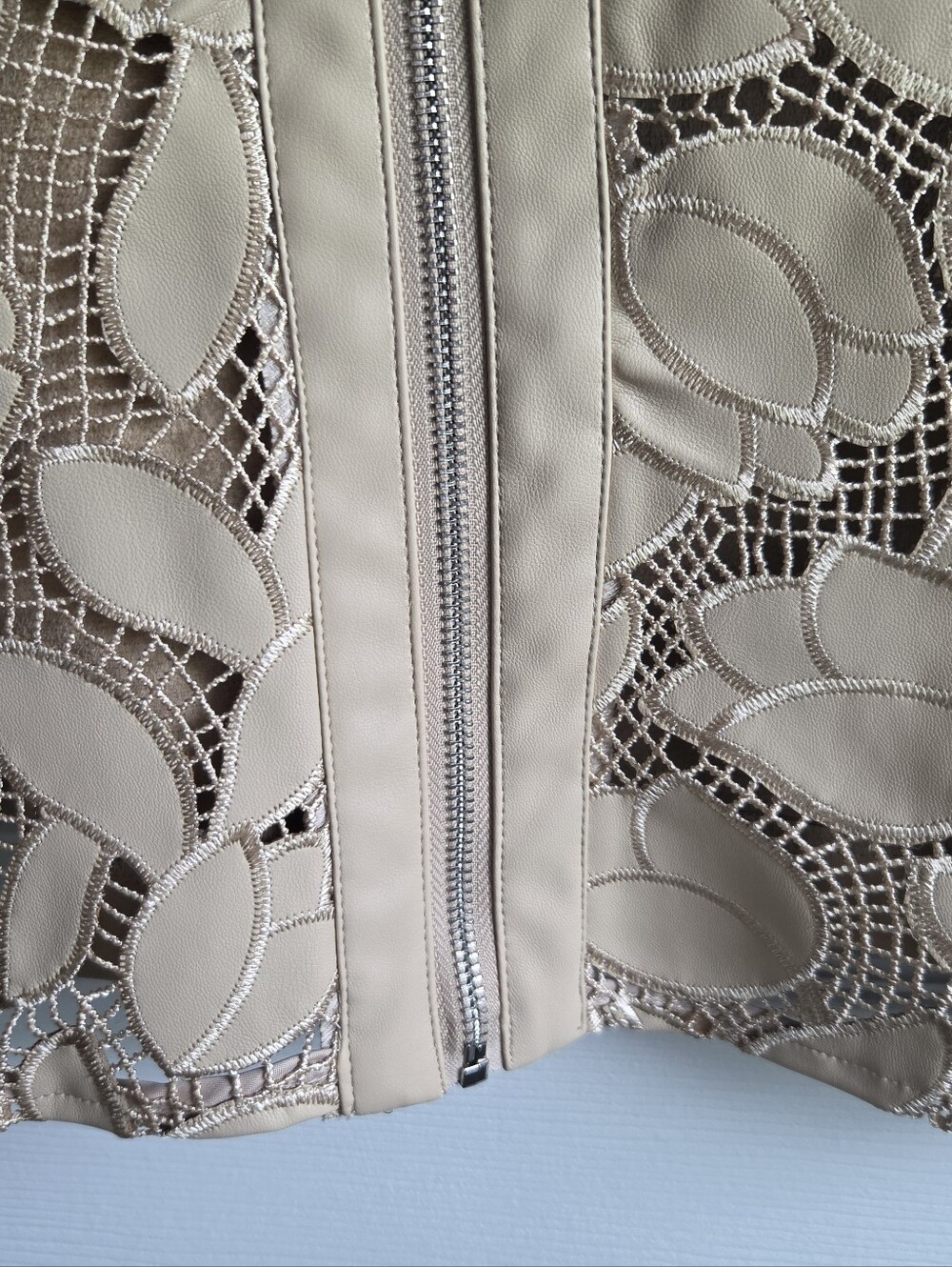 Bagatelle Faux Leather Jacket - Moto Floral Lace Stretch Zip - NWT - Size L - Picture 9 of 12